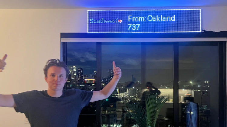 FlightWall - Widescreen Flight Tracking LED Display